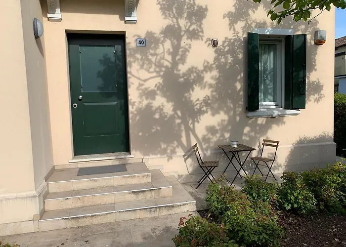 Clara's Place Apartamento *