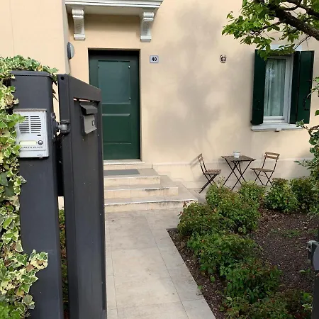 아파트 Clara's Place *