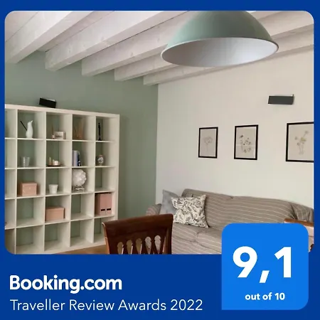 Clara's Place Апартаменты Местре
